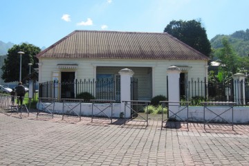 La case en bois sous tôle à l'Entre-Deux