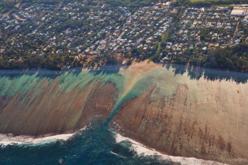 la passe de l'Ermitage et le lagon à la Réunion
