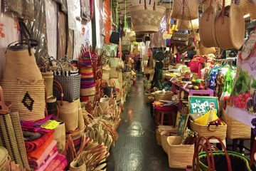 L'intérieur du grand marché de Saint-Denis