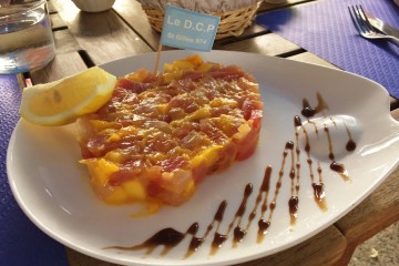 tartare de thon au restaurant DCP à la Réunion