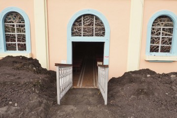L'éntrée de Notre Dame des Laves à la Réunion