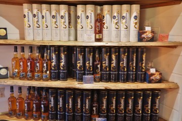 Le rhum traditionnel et agricole de la distillerie Savanna
