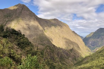 Le piton Cabri dans le cirque de Mafate